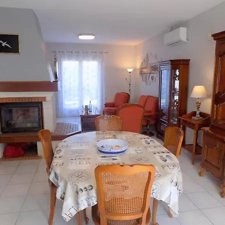Villa Saint Palais Sur Mer - Succes Garanti Avec Cette Maison - A Cote Du Lac