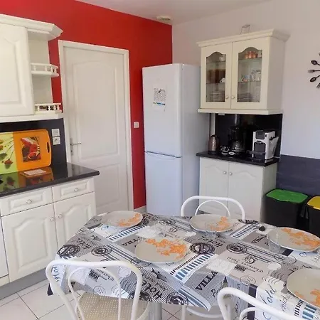 Villa Saint Palais Sur Mer - Succes Garanti Avec Cette Maison - A Cote Du Lac La Palud (Charente-Maritime)