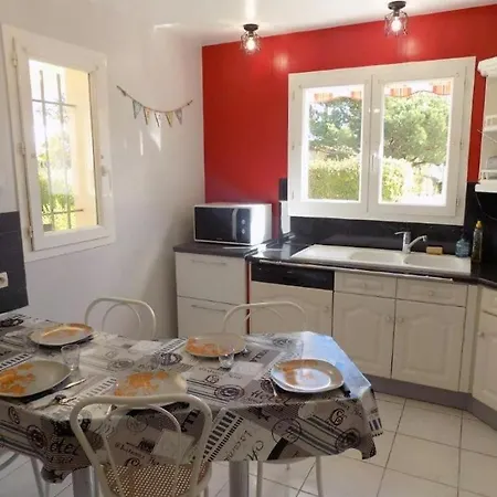 Saint Palais Sur Mer - Succes Garanti Avec Cette Maison - A Cote Du Lac La Palud (Charente-Maritime)